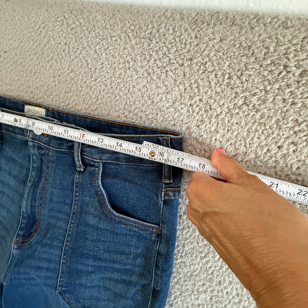 Pilcro Curvy Rylan Relaxed High-Rise Flare Jeans Sz 32 Outer Pockets - Picture 6 of 11